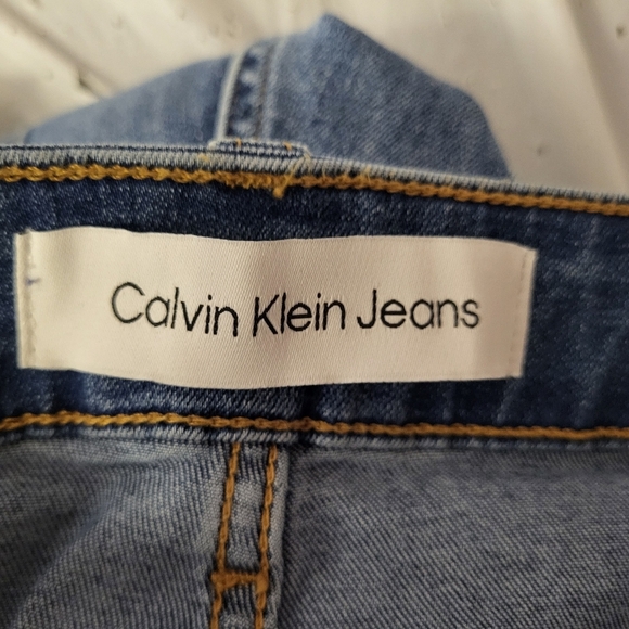 Calvin Klein High Rise Straight Blue Denim Jeans, Size 29 - Picture 5 of 7